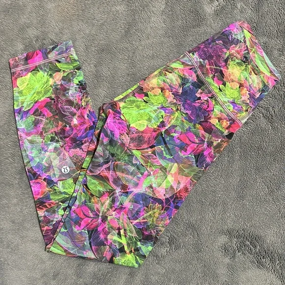 Lululemon leggings - Picture 2 of 3